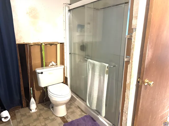 $75,000 | 614 Iowa Street, Alma, KS 66401