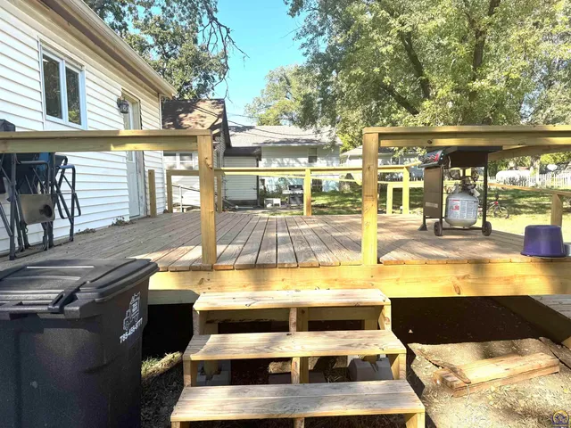 $75,000 | 614 Iowa Street, Alma, KS 66401