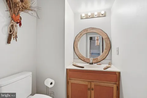 $380,000 | 18753 Pier Point Place, Montgomery Village, MD 20886