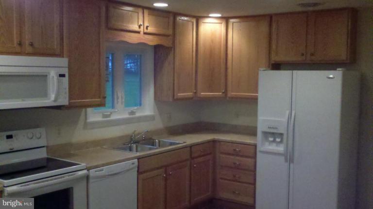 2023 Keysville Road South Keymar, MD 21757 - Photo 11 of 17 Kitchen