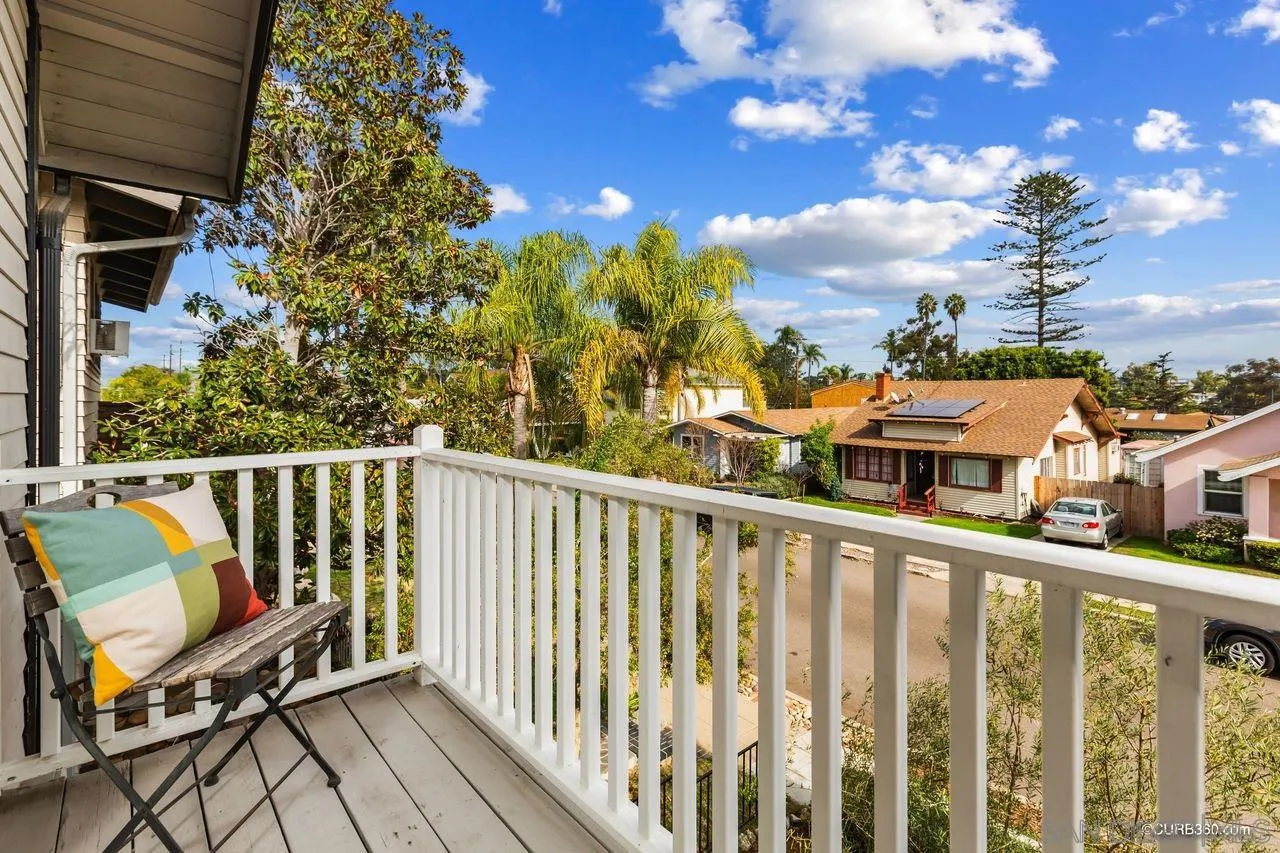 4112 Jackdaw Street San Diego, CA 92103 - Photo 20 of 34 a view of a chairs on the roof deck