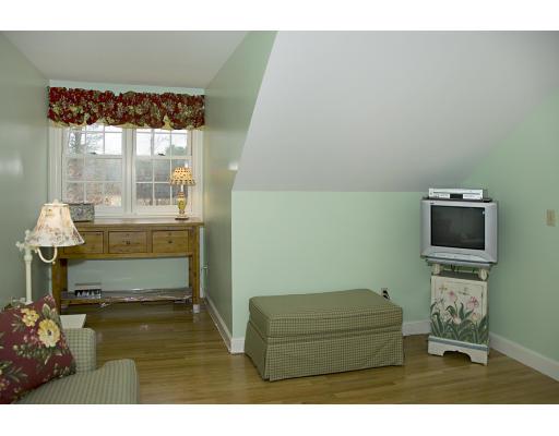 12 Stone Row Lane Georgetown, MA 01833 - Photo 20 of 23 Gallery Image 20