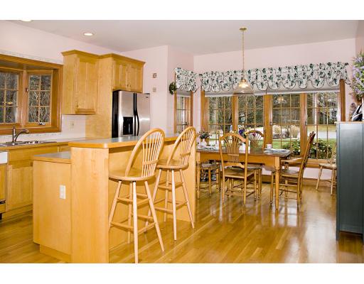 12 Stone Row Lane Georgetown, MA 01833 - Photo 8 of 23 Gallery Image 8
