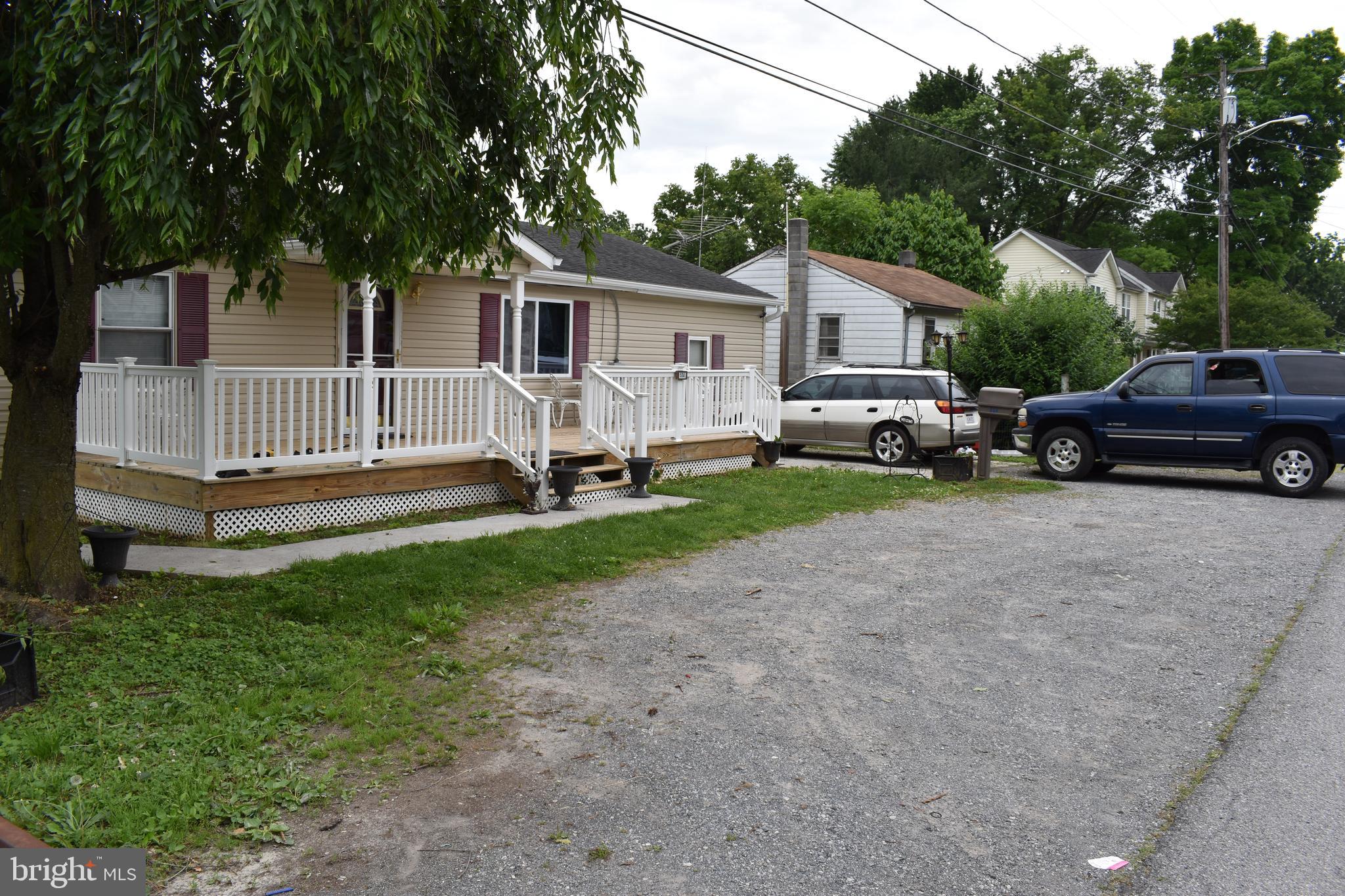 504 Burns Street Ranson, WV 25438 - Photo 3 of 36