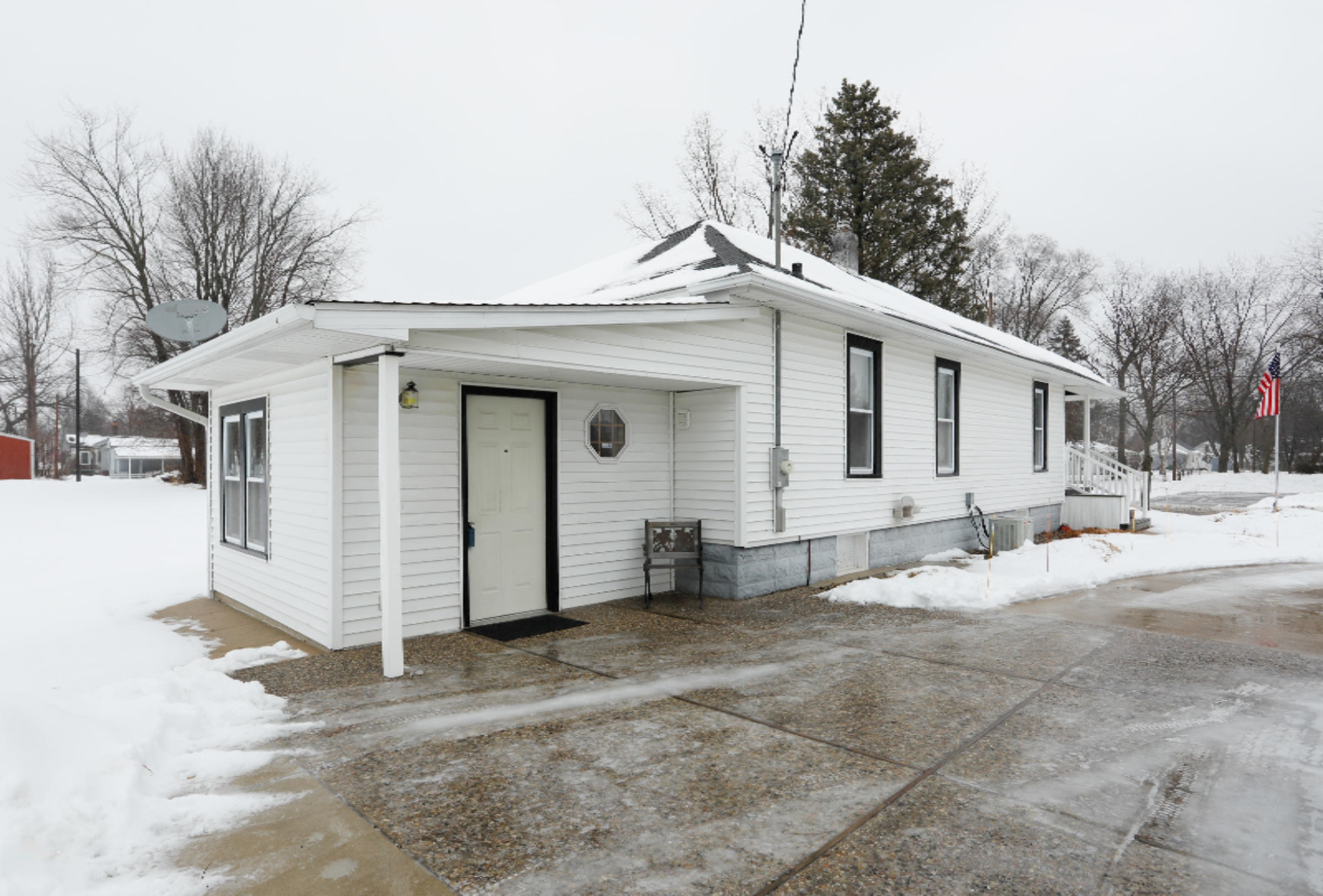 313 South Douglas Avenue Three Rivers, MI 49093 - Photo 25 of 33 313 S Douglas-125