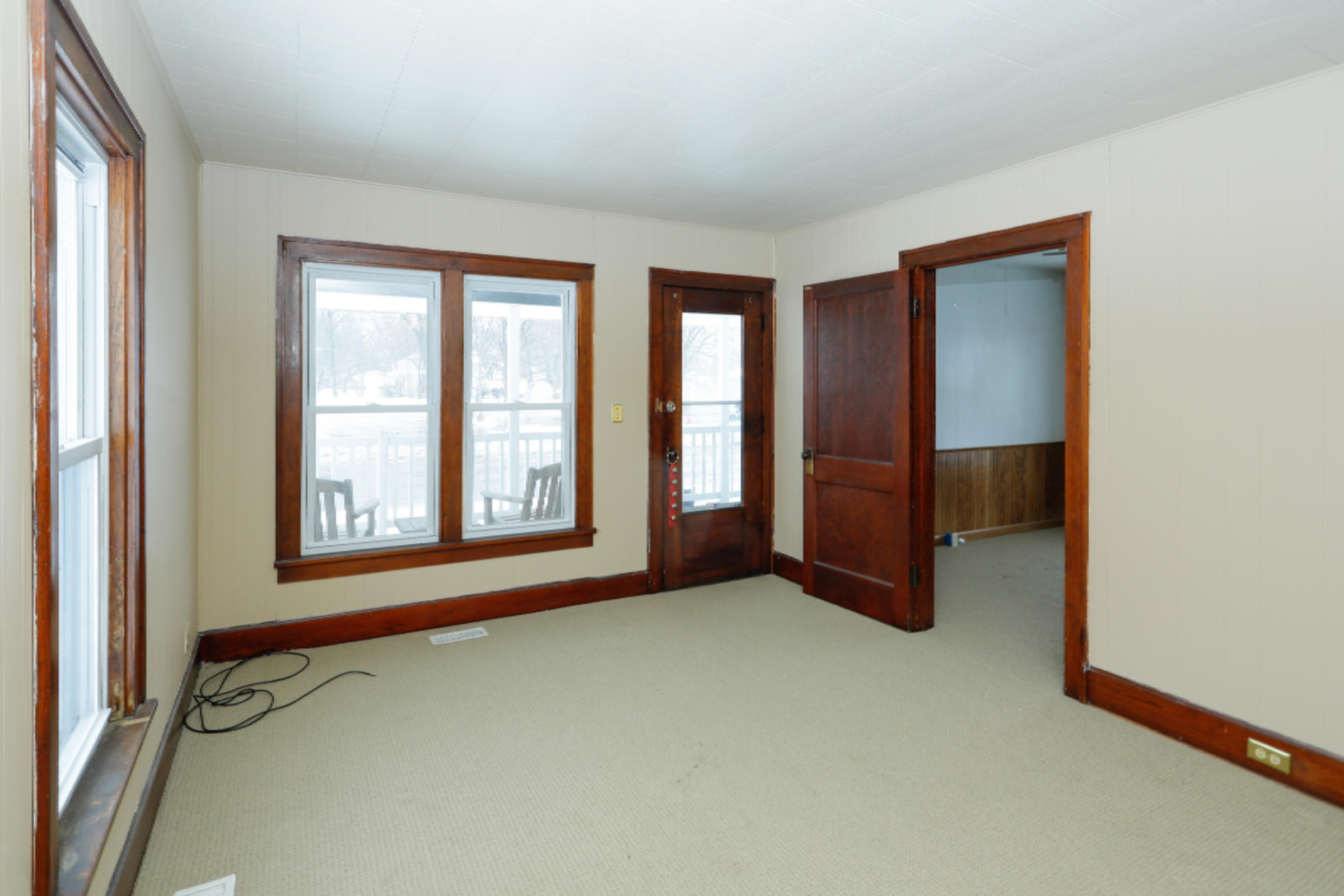 313 South Douglas Avenue Three Rivers, MI 49093 - Photo 6 of 33 313 S Douglas-106