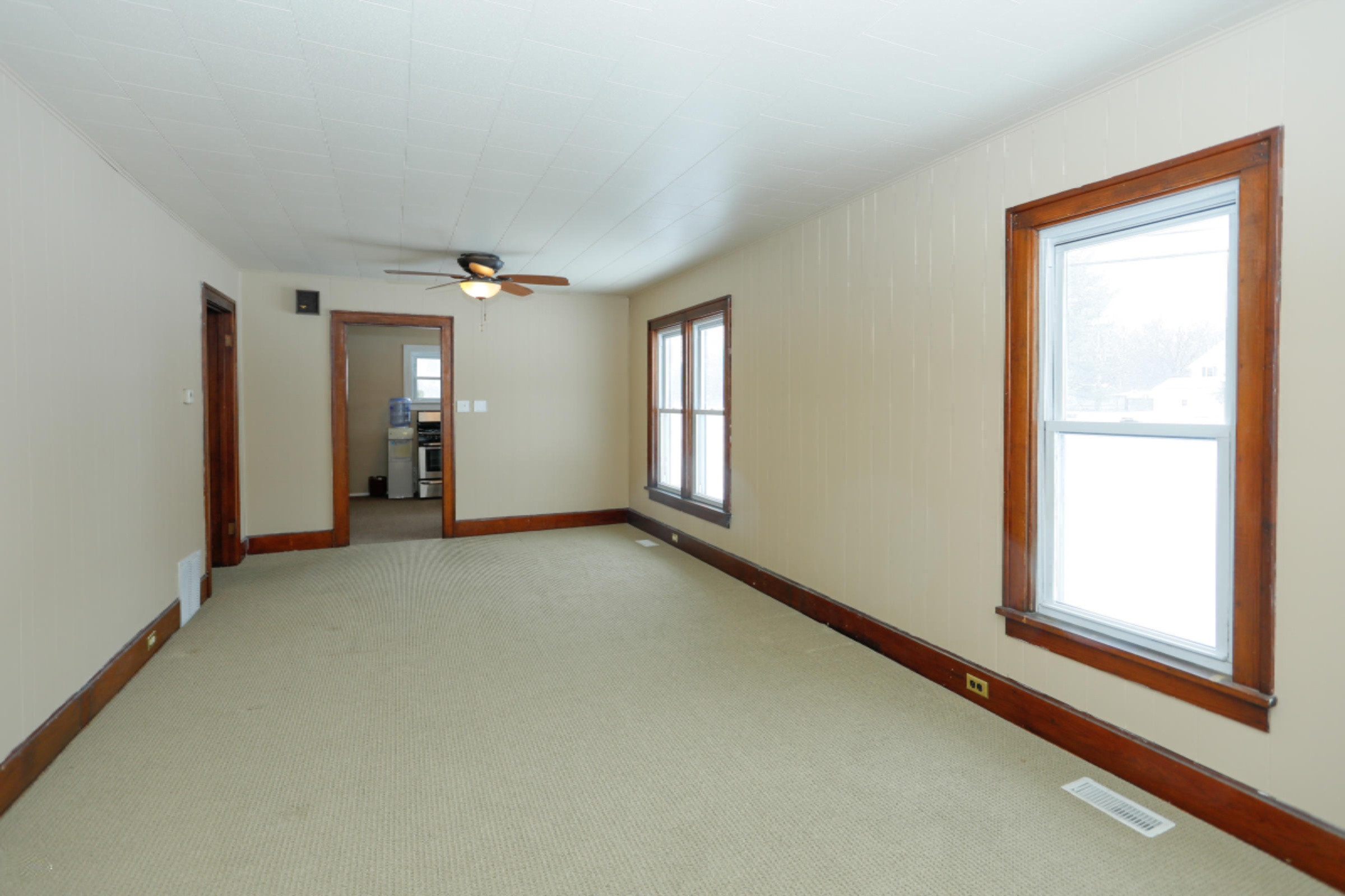 313 South Douglas Avenue Three Rivers, MI 49093 - Photo 7 of 33 313 S Douglas-107