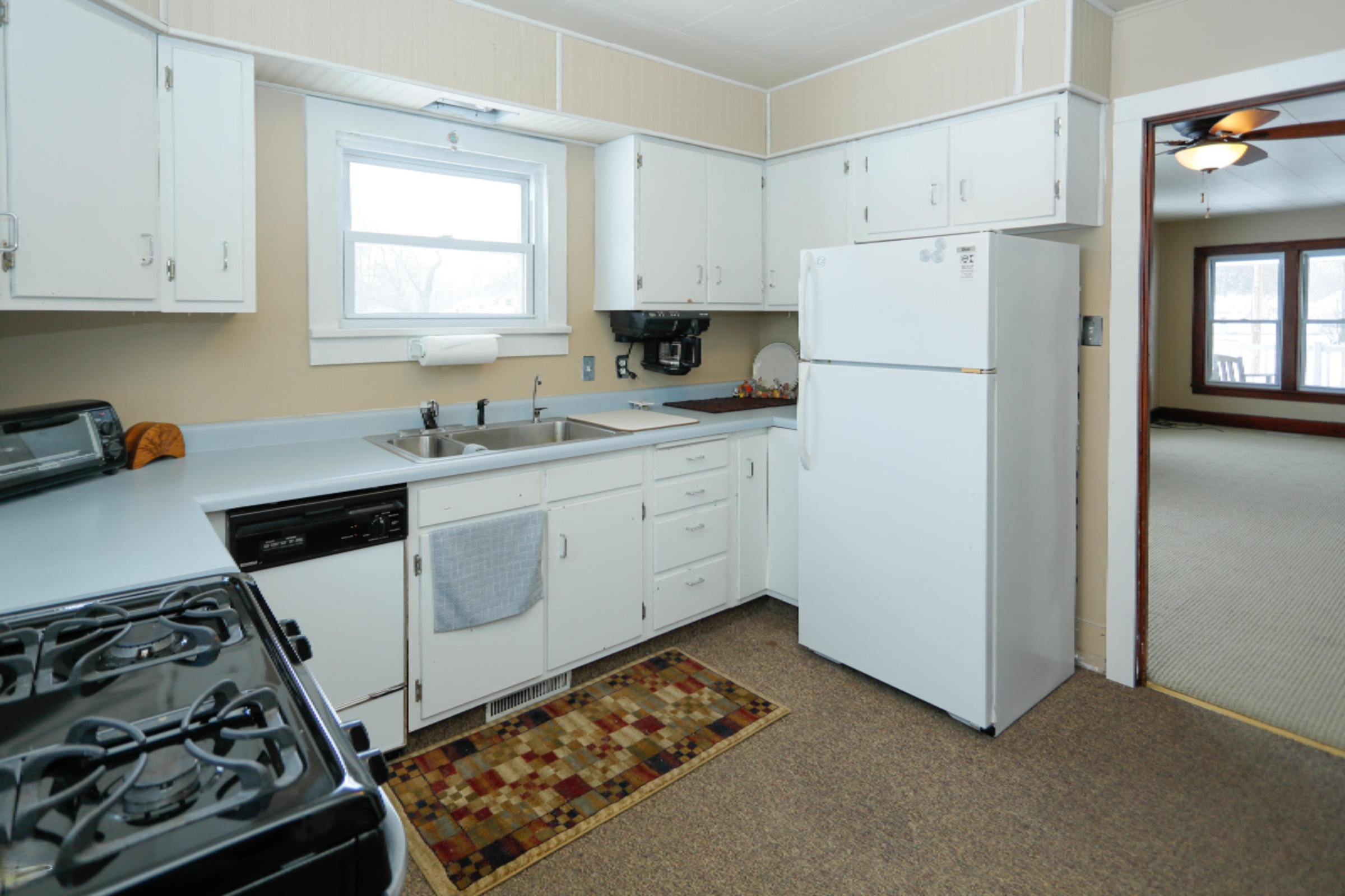 313 South Douglas Avenue Three Rivers, MI 49093 - Photo 10 of 33 313 S Douglas-110