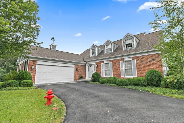 $799,000 | 43 North Ravenscraig Lane, Palatine, IL 60067