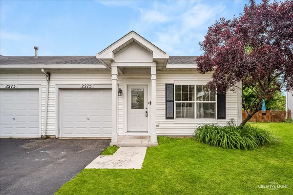 $230,000 | 2275 Rebecca Circle, Montgomery, IL 60538