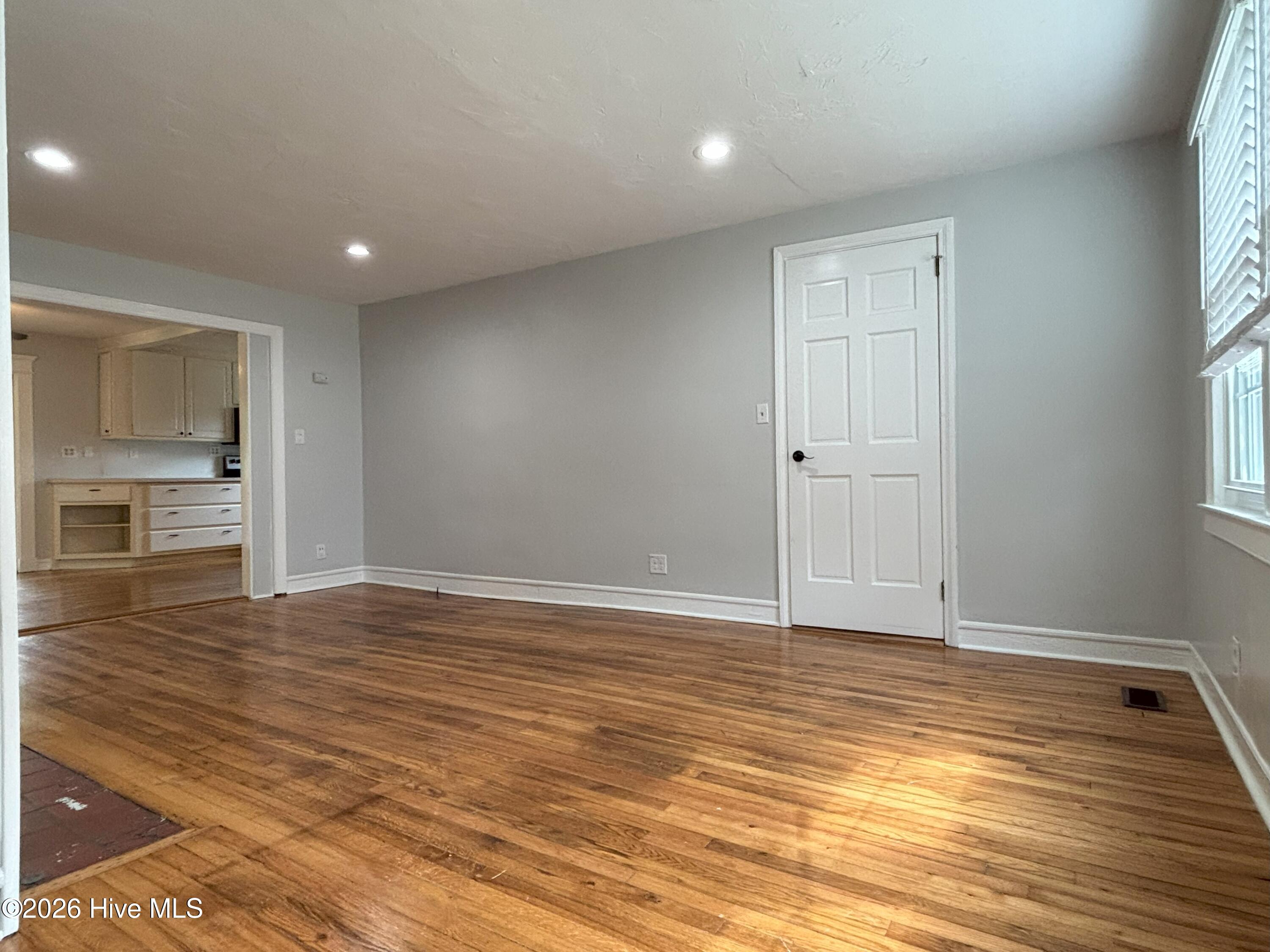 19 Glendale Road Jacksonville, NC 28540 - Photo 2 of 16 IMG_4244