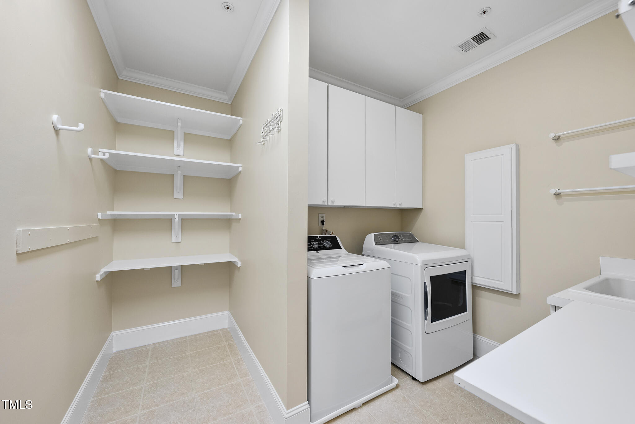 3700 Baron Cooper Pass, Unit 302 Raleigh, NC 27612 - Photo 48 of 67 DSC05593