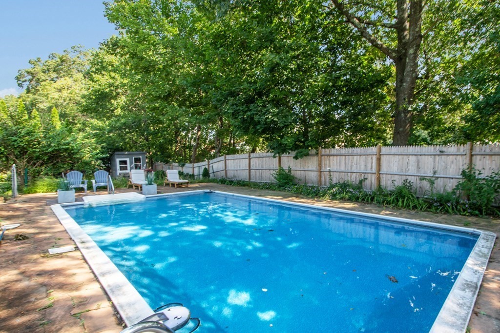 6 Beverly Road Grafton, MA 01536 - Photo 31 of 39 Gallery Image 31