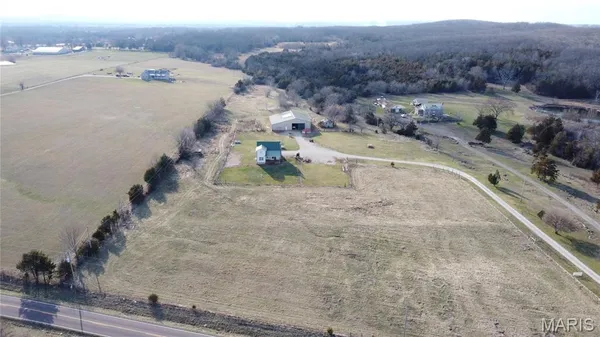 $364,900 | 4755 Bb Highway, Bismarck, MO 63624