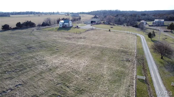 $364,900 | 4755 Bb Highway, Bismarck, MO 63624