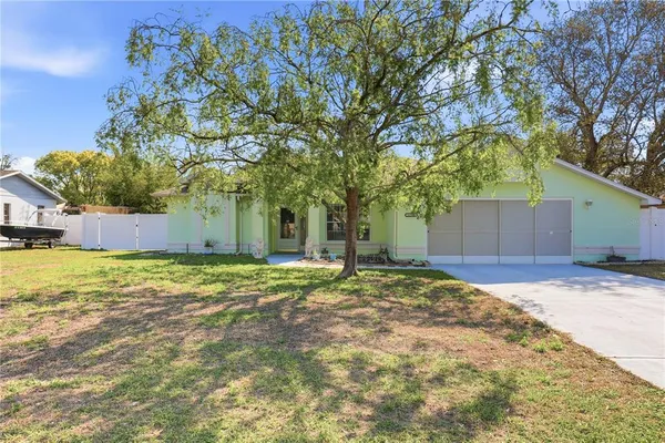 $300,000 | 13740 Coronado Drive, Spring Hill, FL 34609