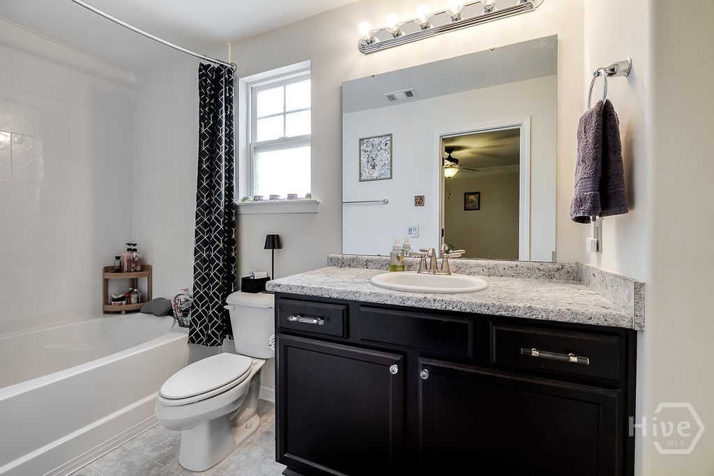 21 Castle Hill Road Savannah, GA 31419 - Photo 29 of 45 Guest Bath