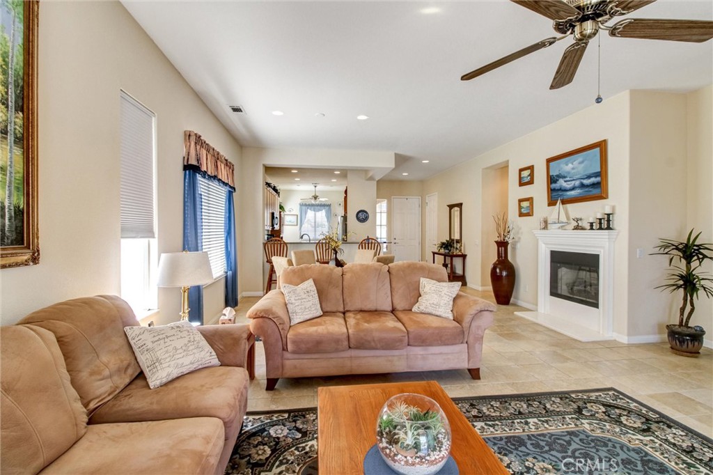 10788 Green Valley Road Apple Valley, CA 92308 - Photo 19 of 71