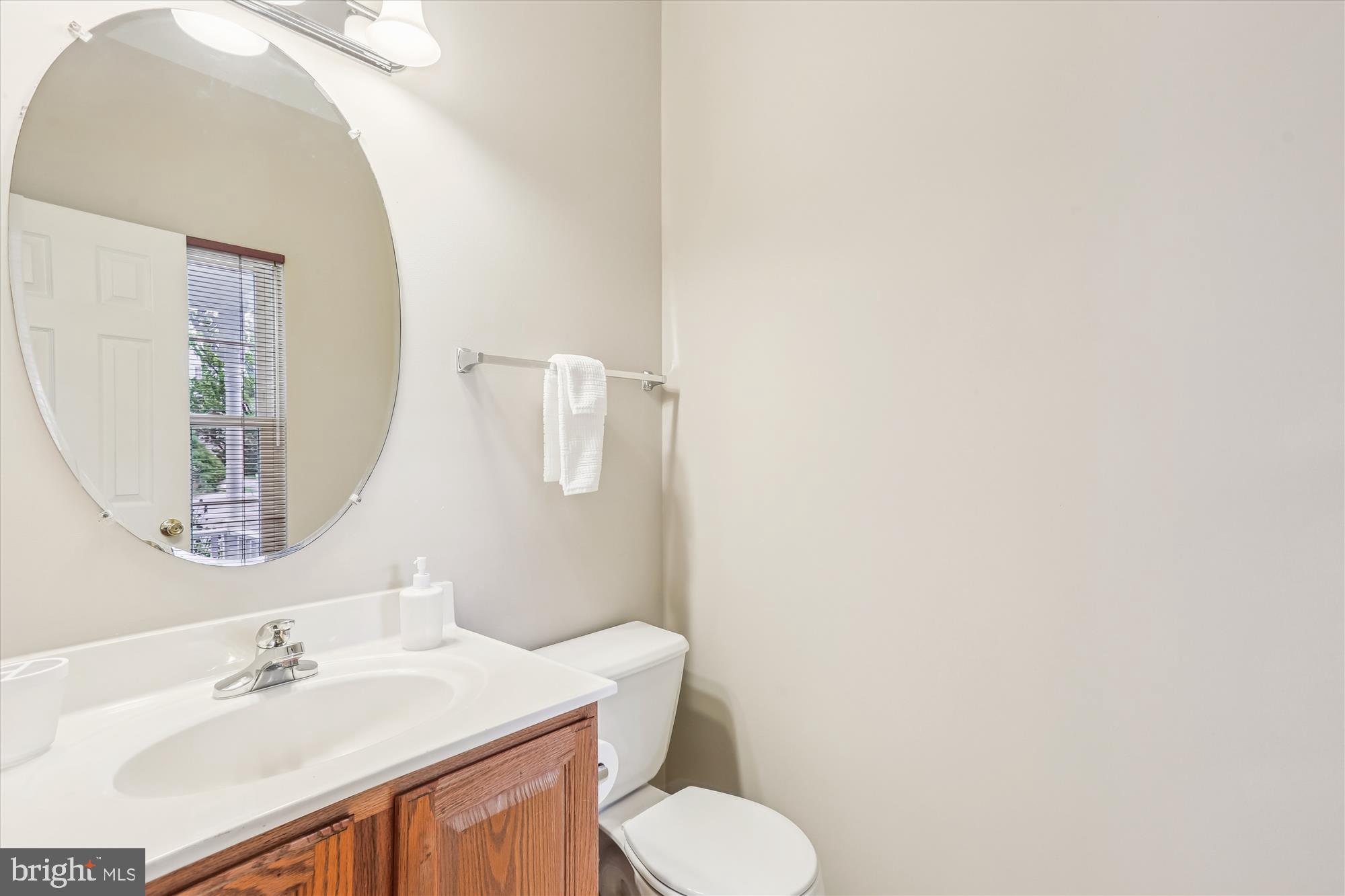 11118 Midvale Road Kensington, MD 20895 - Photo 17 of 108 Powder Room