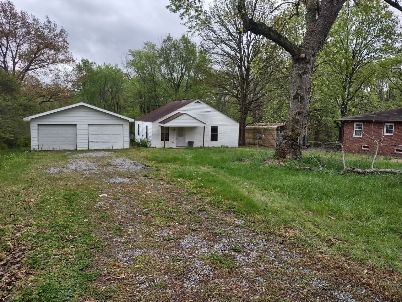421 High Point Road Clarksville, TN 37042 - Photo 2 of 18 Gallery Image 2