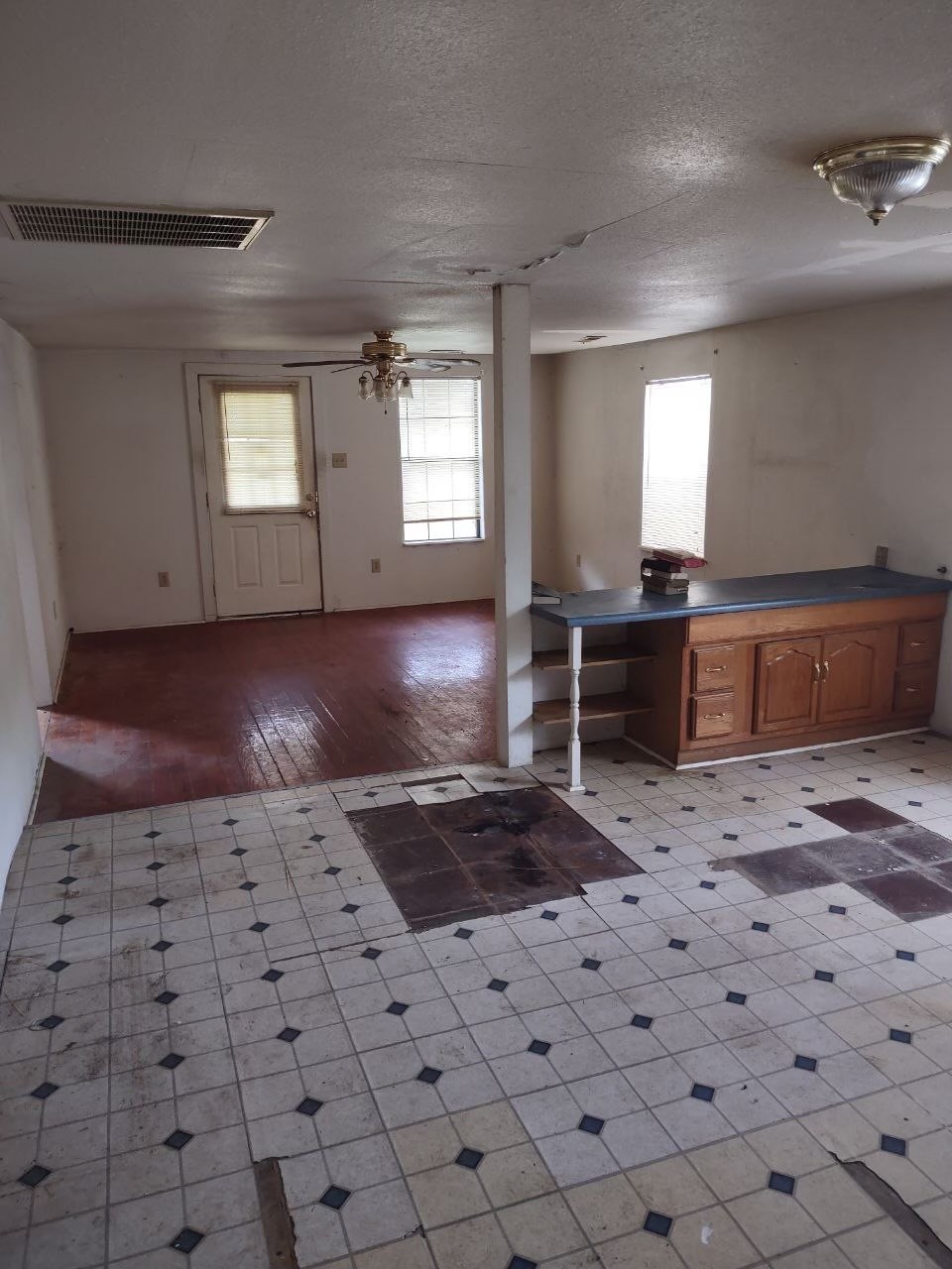 421 High Point Road Clarksville, TN 37042 - Photo 8 of 18 Gallery Image 8