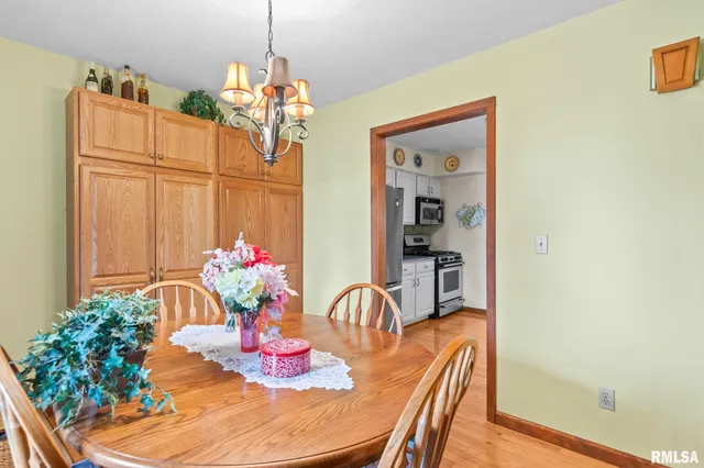 $234,900 | 197 Joan Drive, Divernon, IL 62530