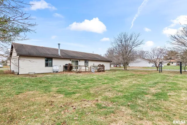 $234,900 | 197 Joan Drive, Divernon, IL 62530