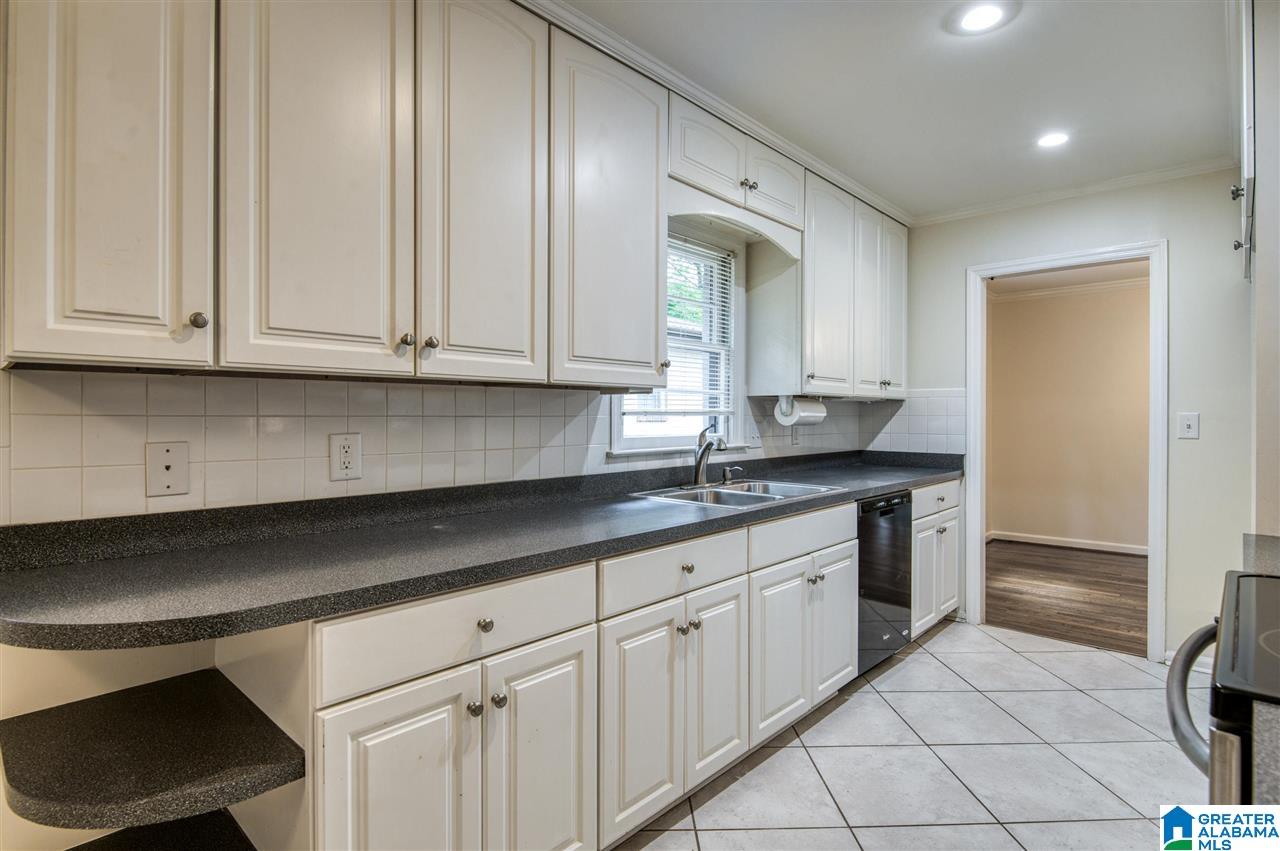 706 Warwick Road Birmingham, AL 35209 - Photo 24 of 32