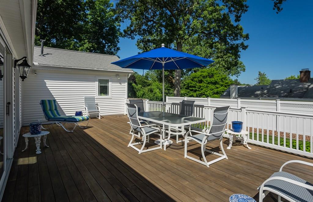 140 Overlook Drive Springfield, MA 01118 - Photo 11 of 42 Gallery Image 11