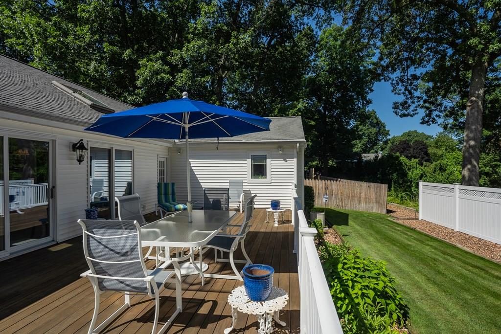 140 Overlook Drive Springfield, MA 01118 - Photo 14 of 42 Gallery Image 14