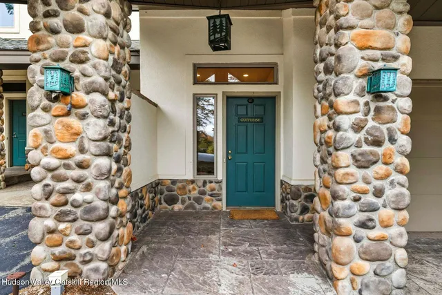 $1,599,000 | 3 The Enclave, Windham, NY 12496