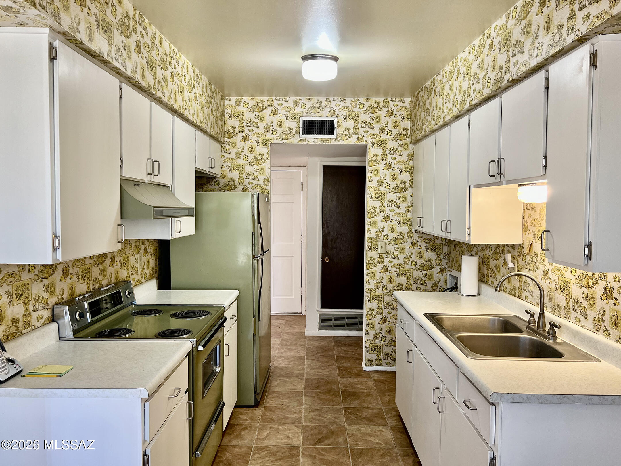 2955 South Kolb Road Tucson, AZ 85730 - Photo 1 of 24 Original Kitchen