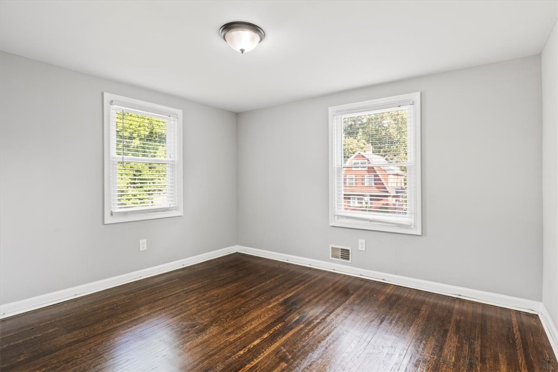 81 Leander Road Rochester, NY 14612 - Photo 16 of 25