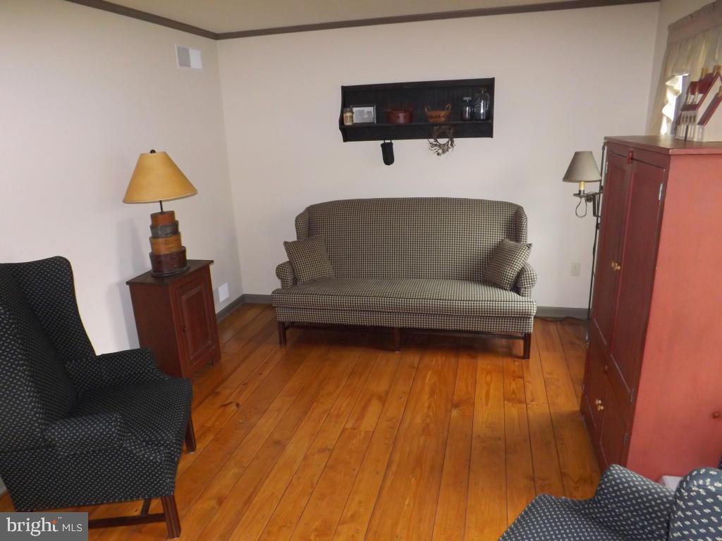 705 Kenton Road Lancaster, PA 17601 - Photo 4 of 26 Gallery Image 4