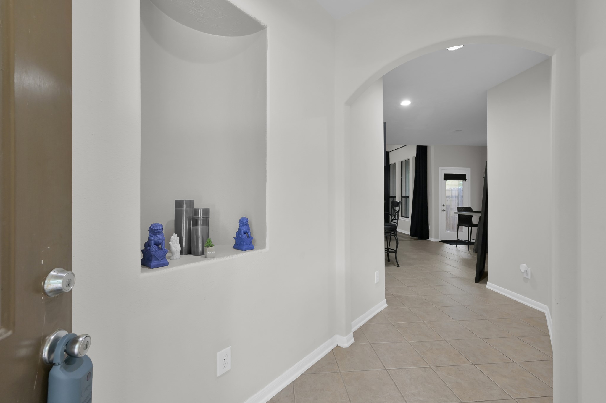 3607 Cedar Flats Lane Spring, TX 77386 - Photo 4 of 47 a view of a closet area with living room