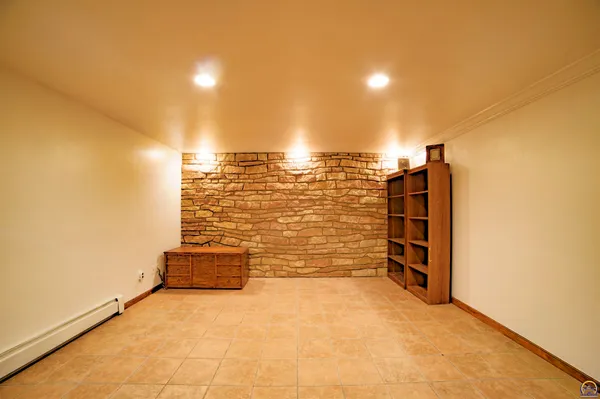 $415,000 | 300 Durink Street, St. Marys, KS 66536