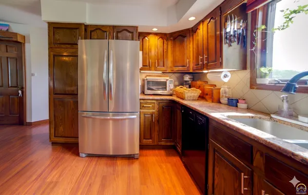 $415,000 | 300 Durink Street, St. Marys, KS 66536