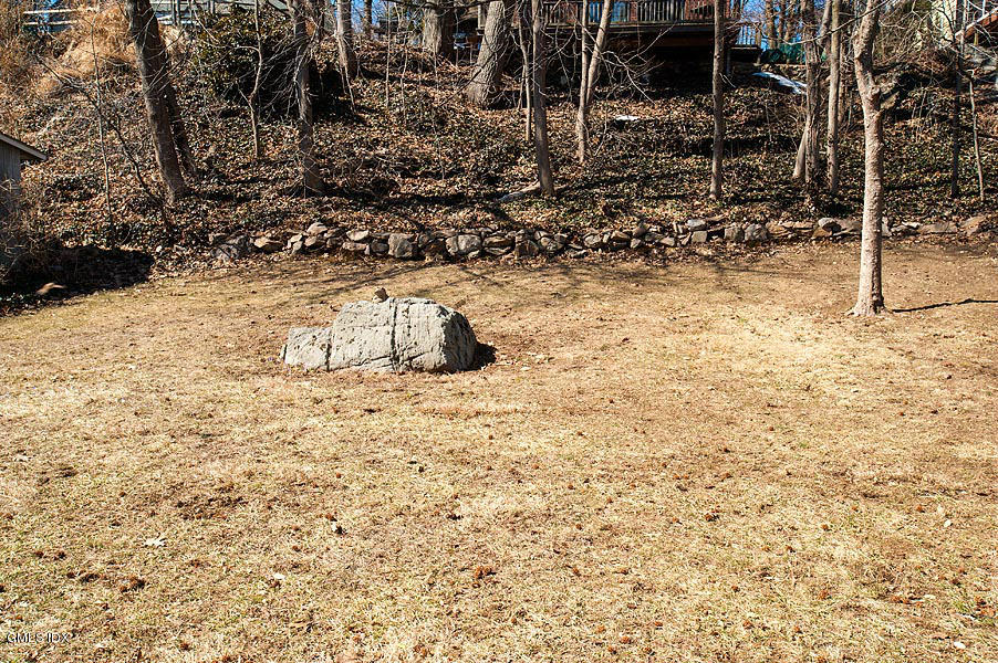 42 Field Road Cos Cob, CT 06807 - Photo 13 of 14 a view of a backyard of the house