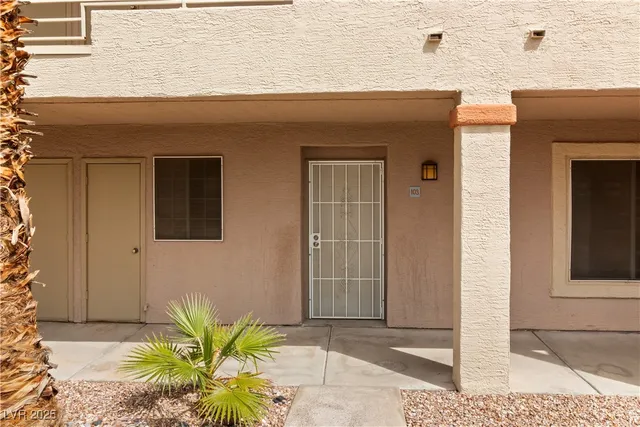 $125,000 | 2036 Mesquite Lane, Unit 103, Laughlin, NV 89029