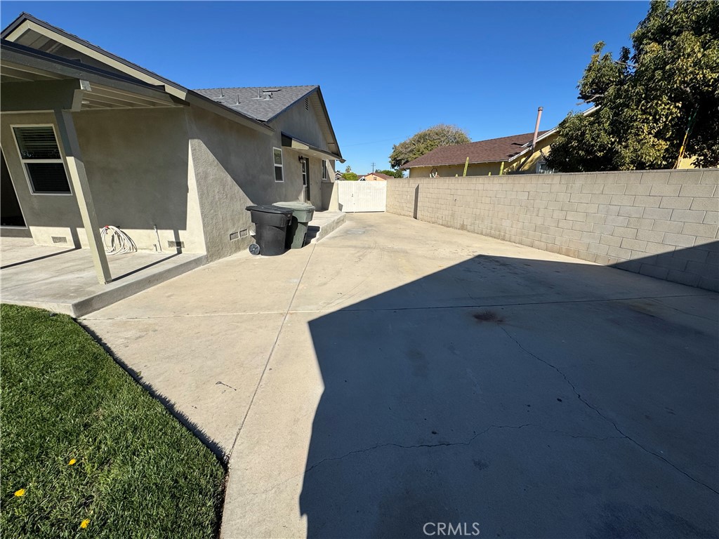 1300 West Ricky Lane Anaheim, CA 92802 - Photo 31 of 33