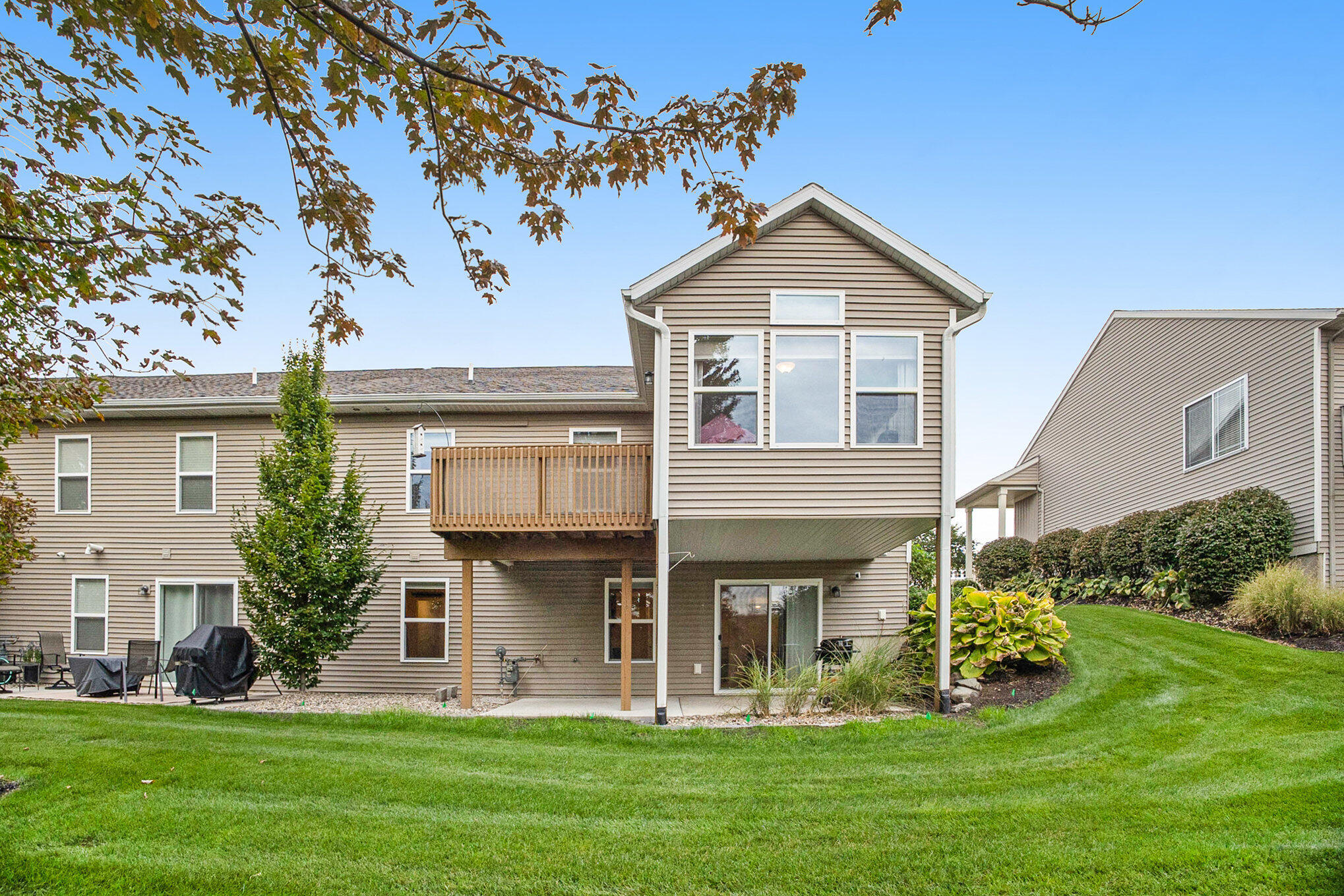 2992 Raspberry Lane Holland, MI 49424 - Photo 18 of 21 027__42a9345_133