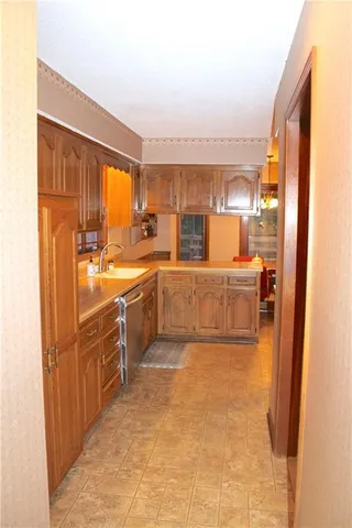 $330,000 | 2400 Northeast 66th Street, Kansas City, MO 64118