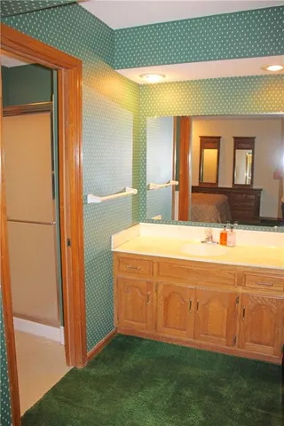 $330,000 | 2400 Northeast 66th Street, Kansas City, MO 64118