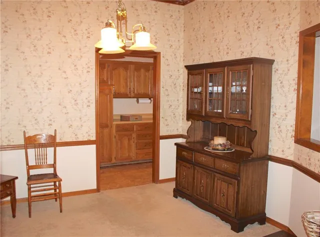 $330,000 | 2400 Northeast 66th Street, Kansas City, MO 64118