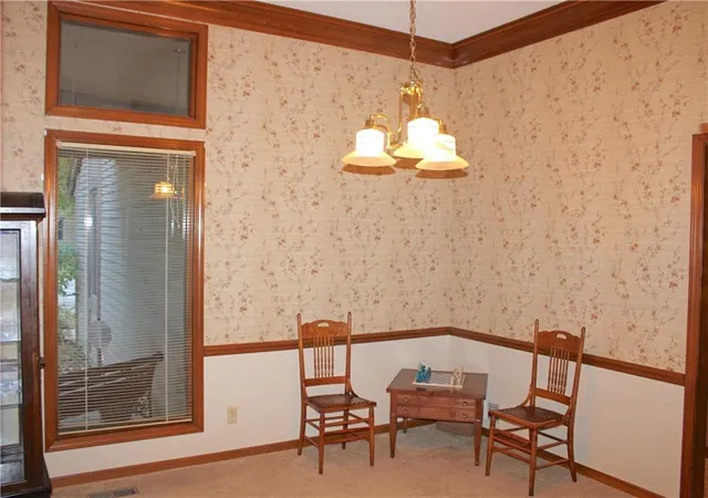 $330,000 | 2400 Northeast 66th Street, Kansas City, MO 64118