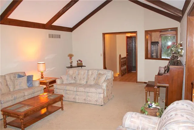 $330,000 | 2400 Northeast 66th Street, Kansas City, MO 64118