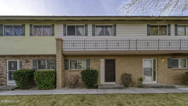 $300,000 | 359 Smithridge Park, Reno, NV 89502