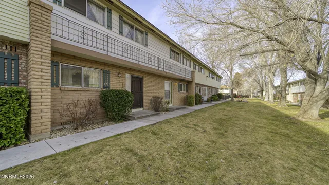 $300,000 | 359 Smithridge Park, Reno, NV 89502