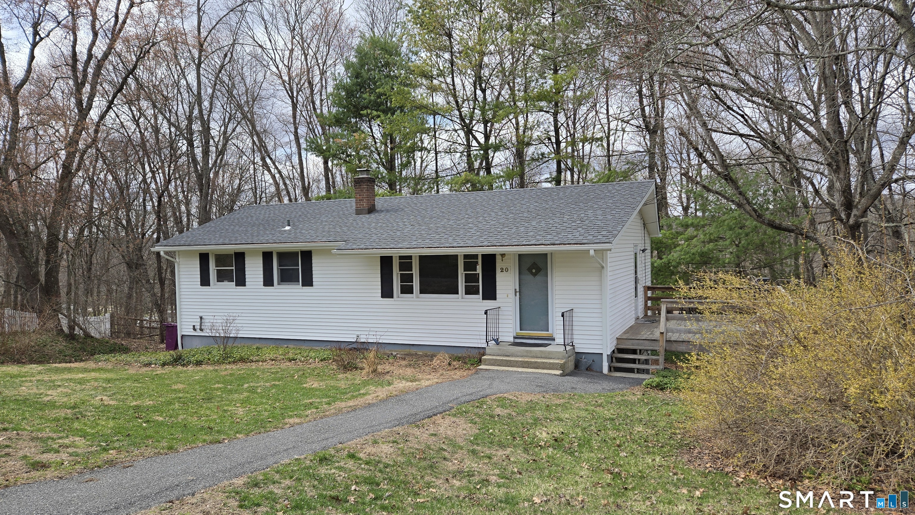 20 Brookfield Meadows Brookfield, CT 06804 - Photo 2 of 14