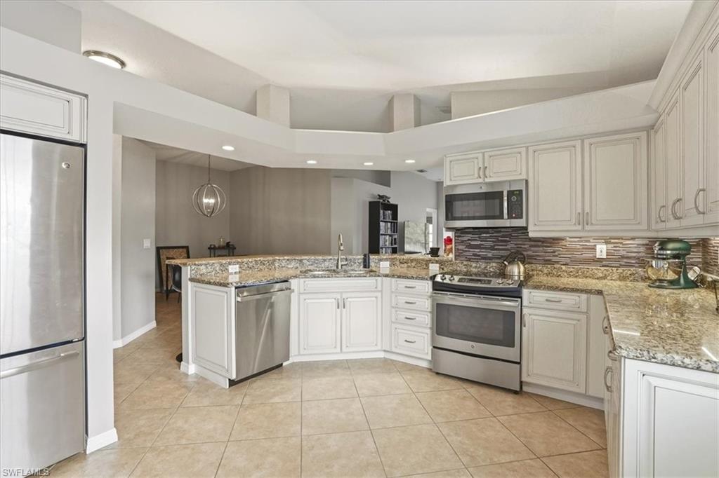 6829 Satinleaf Road South, Unit 204 Naples, FL 34109 - Photo 3 of 36